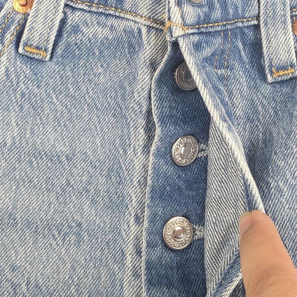 Levis Premium 501 XX Jeans Mens Size 30x32 Button Fly Light Blue Denim Pants